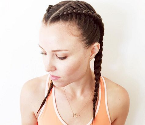 Looking for a new workout hairstyle? Follow our how-to guide for the boxer braid as seen on Hannah Bronfman and Shanina Shaik Mma Hairstyles, Basic Hairstyles, Medium Hair Braids, Braids Pictures, Boxer Braids, Braid Inspiration, Workout Hairstyles, Braided Ponytail Hairstyles