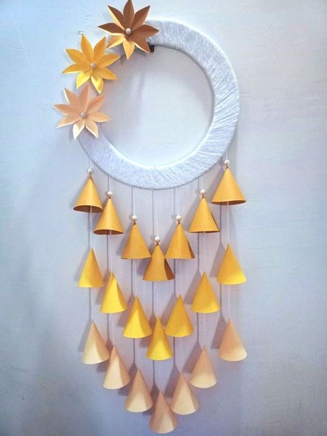 Wallhanging Ideas For Kids, Wallhanging Ideas With Paper, Wallhanging Handmade, Diy Wall Hanging Crafts, Hanging Decorations Diy, Hanging Craft, Paper Wall Hanging, Wall Hanging Crafts, Craft Room Decor