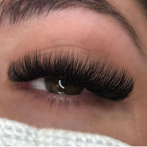 Fluffy Lash Extensions Styles, Fluffy Full Lash Extensions, Prom Lashes Extensions, Fluffy Russian Lashes, Fluffy Hybrid Lashes, Lashes Full Volume, Fluffy Lashes Extensions, Mega Russian Volume Lashes, Wet And Wispy Lash Extensions