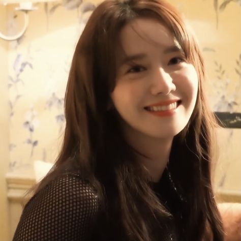 Clear Skin Face, And God Created Woman, Im Yoona, Yoona Snsd, Artists And Models, Love Rain, Self Image, Drama Queens, Girls Generation