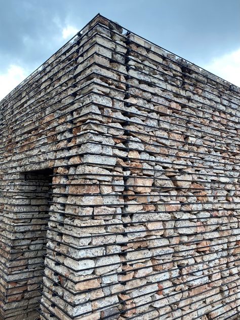 Permeable Architecture, Gabion Wall Design, Facade Renovation, Gabion Stone, Rural Architecture, Stone Wall Design, Renovation Architecture, Brick Arch, Stone Facade