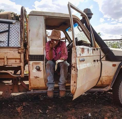 Dude Ranch Vacation, Ringers Western, Dude Ranch Vacations, Cowboy Photography, Ranch Vacation, Western Photo, Cowboy Aesthetic, Western Photography