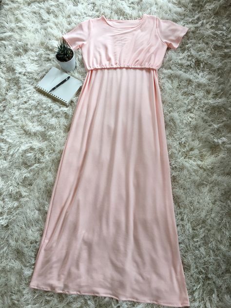 Custom  modest maxi nursing dress made by  Sew pretty fabric and clothing!!!! Modest Nursing Friendly Dresses, Mennonite Dress Ideas, Modest Dress Patterns, Mennonite Dress, Nursing Friendly Dresses, Nursing Dresses, Nursing Friendly Dress, Modest Maxi, Modest Clothes