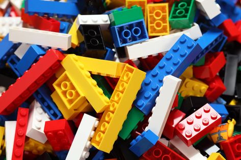 Whether you’re decluttering your space, the kids have moved out, or you just have too many brightly hued building blocks, it may be time to part ways with your LEGO. And Kristen Bell, who is a self-confessed recycling super fan, is bringing attention to the company’s Replay scheme. The actress took to Instagram earlier this week to share her latest discovery with her followers, explaining that LEGO pieces can actually be sent back and donated to one of several charity partners. Lego System, Recycling Facility, Lego Blocks, Boys And Girls Club, Lego Pieces, Russian Federation, Kristen Bell, Lego Brick, Lego Minifigures