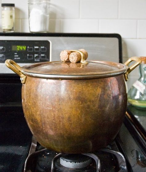 Copper Pots Kitchen, Copper Pots And Pans, Copper Cooking Pan, Vintage Copper Pots, Copper Kitchen Decor, How To Cook Asparagus, Copper Kettle, Copper Pans, Copper Cookware