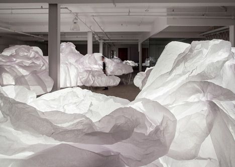 Cloud Installation by Mason Studio Cloud Installation, Installation Interactive, Paper Installation, Calming Spaces, Interactive Installation, Retail Design Blog, Installation Design, Foto Art, Festival Design