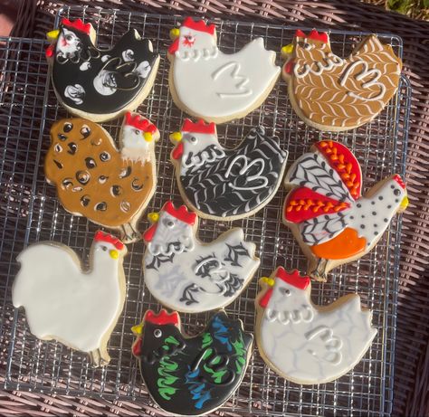 Multi colored sugar Cookies. Mafe from vanilla cookie dough and lemon royal icing. Rooster Cookies, Colored Sugar Cookies, Lemon Royal Icing, Vanilla Cookie Dough, Chicken Cookies, Chicken Cake, Cottage Food, Colored Sugar, Sugar Cookie Designs