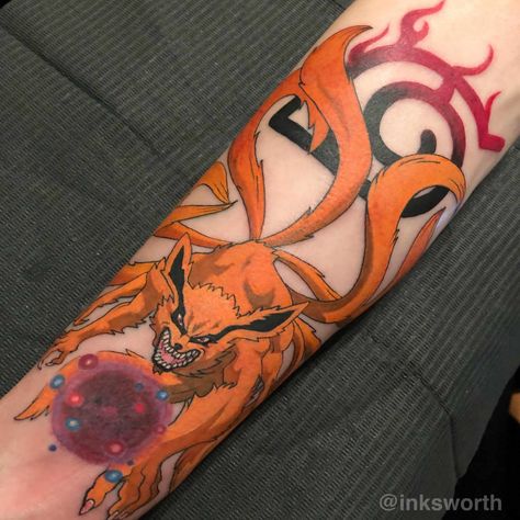 9 Tails Fox Tattoo, Kurama Tattoo, Kakashi Tattoo, Tato Naruto, Chess Piece Tattoo, Naruto Kurama, Koi Tattoo Design, Kurama Naruto, Manga Tattoo