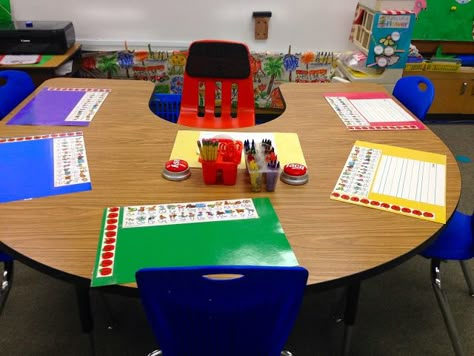 Kindergarten Tables, Intervention Classroom, Writing Mini Lessons, 1st Grade Writing, Writing Centers, First Grade Writing, Kindergarten Curriculum, Classroom Centers, Task Boxes