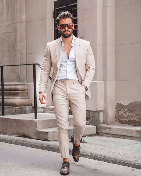 Cream Colour Suit For Men, Wedding Dresses Boys, White Suit For Men, Dresscode White, Three Piece Suit For Men, Boys Wedding Outfit, Engagement Suits, Coat Pant For Men, Mens White Suit