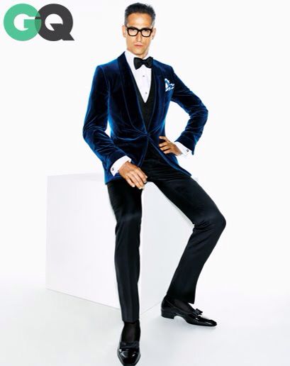 Blue velvet jacket with tuxedo Tom Ford Tuxedo, Blue Velvet Suit, Suits Men Slim, Velvet Tuxedo, Best Dressed Man, Formal Mens Fashion, Wedding Suits Men, Pants Design, Gentleman Style