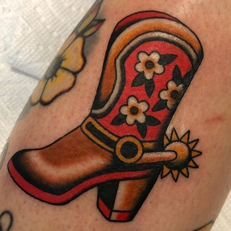 BECCA on Instagram: “The cutest (& shiniest lol 🤦🏻‍♀️) lil boot in Texas🌵🍄 💖💖 @mauskreutzer” Skull Tattoo, The Cutest, Tatting, Texas, Tattoos, Instagram Photo, Boots, On Instagram, Instagram