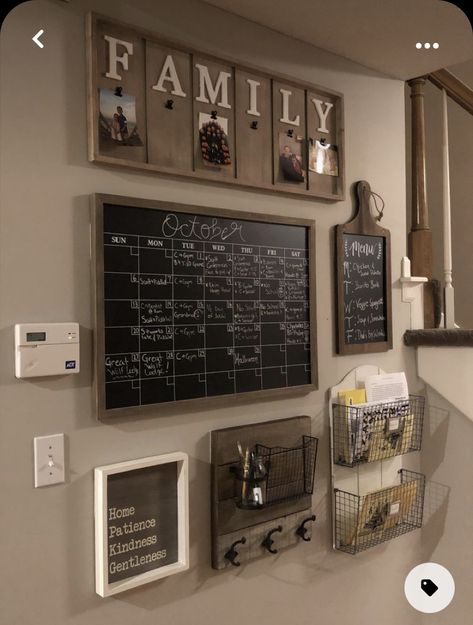 Kitchen Calendar Wall Farmhouse, Quick Decorating Ideas Diy Home, Organization Board Wall Kitchen, Organizational Wall Ideas, Farmhouse Command Center Ideas, Entryway Command Center Ideas, Entryway Calendar Decor, Small Built In Desk Ideas, Spare Wall In Kitchen Ideas