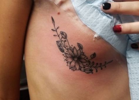 Underbreast Tattoo Scar Coverup, Breast Scar Tattoo, Underboob Tattoo Coverup, Tattoos Inbetween Breast Flower, Breast Reduction Scar Tattoo, Side Breast Tattoo, Breast Lift Scar Tattoo, Mastectomy Scar Tattoo Flat, Tattoos After Mastectomy