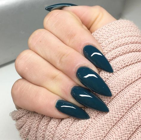 The 8 Best Nail Colors for Fall in 2020 – ND Nails Supply Nails Teal, Fall Nail Polish, Teal Nails, Nail Polish Colors Fall, Trending Colors, Fun Nail Colors, Stiletto Nail Art, November Nails, Trending Ideas