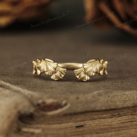 Wedding Band Nature Inspired, Ginkgo Leaf Ring, Boho Wedding Band, Leaf Wedding Ring, Wedding Band Curved, Nature Wedding Ring, Open Wedding Band, Leaf Jewellery, Diamond Leaf Ring