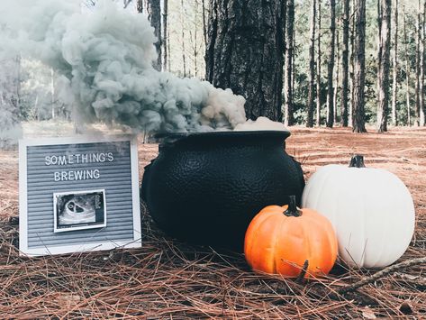 October Pregnancy Announcement, Halloween Baby Announcement, Pregnant Bump, Baby 2 Announcement, Baby Announcement Ideas, Fall Baby Announcement, Halloween Gender Reveal, Fall Pregnancy Announcement, Halloween Pregnancy Announcement