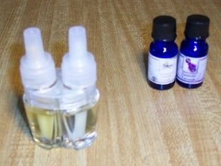 DIY Plug-in Scented Oil Air Freshener Refill : 4 Steps - Instructables Glade Refill, Air Wick Refill, Diy Scent, Air Freshener Refill, Diy Air Freshener, Scented Oil, Bubble Wands, Cleaners Homemade, Scented Oils