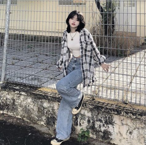 Gender Neutral Outfits, Korean Outfit Street Styles, Korean Casual Outfits, Tomboy Style Outfits, Quick Outfits, Easy Trendy Outfits, Tomboy Fashion, Kpop Fashion Outfits, Korean Outfits