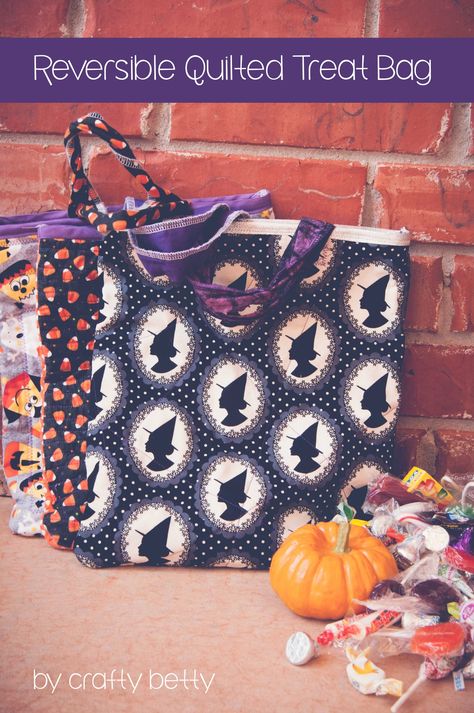 Reversible Quilted Trick-or-Treat Bag Quilt Layers, Straight Line Quilting, Tote Bags Sewing, Halloween Treat Bags, Quilted Tote Bags, Bag Sewing, Quilting Rulers, Halloween Bags, Diy Sewing Pattern