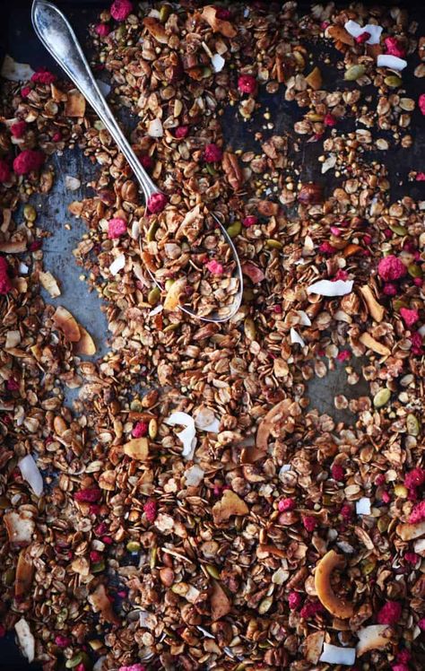 Hazelnut Granola, Homemade Coconut Yogurt, Raspberry Granola, Smoothie Bowl Toppings, Desserts Holiday, Homemade Nut Milk, Smoothie Base, Flexitarian Recipes, Crowded Kitchen