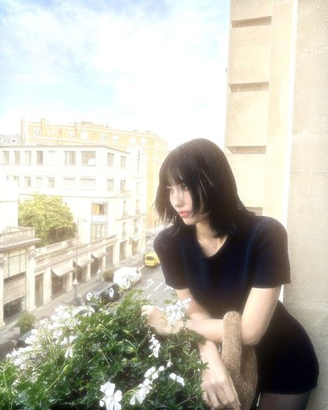 Momo From Twice, Momo Hirai, Soft Filter, Momo Icon, Momo Twice, Vintage Icons, Hirai Momo, Aesthetic Kpop, Kpop Idol