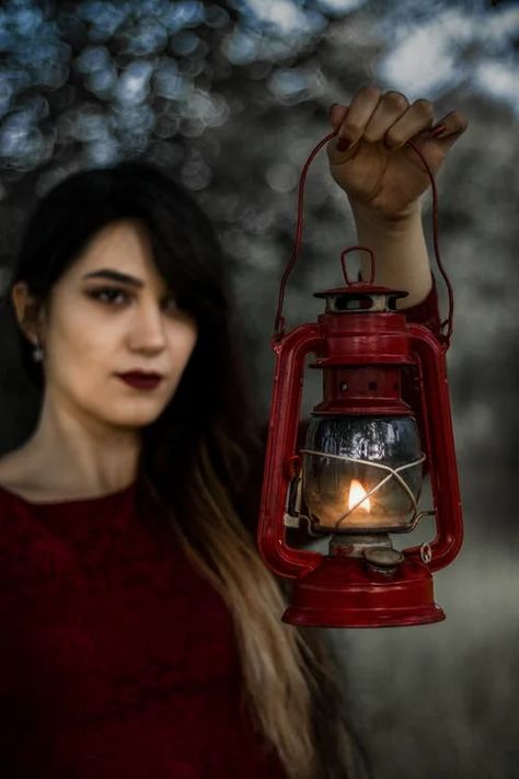 Holding A Torch Pose, Holding Lantern Reference, Hand Holding Lantern, Holding Lantern, Lantern Drawing, Lamp Tattoo, Lantern Art, Water Modeling, Antique Lanterns