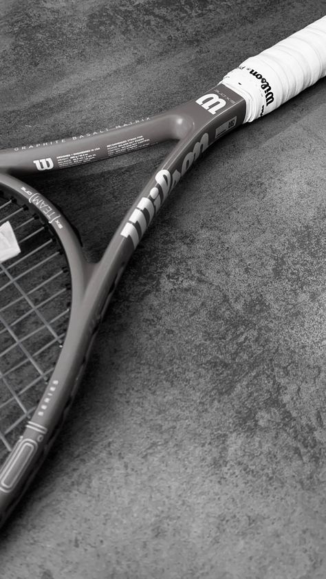 wilson, tennis Tennis Racket Aesthetic, Wilson Tennis, Wilson Tennis Racket, Tennis Lifestyle, Royal Girls, Tennis Aesthetic, Tennis Life, Lawn Tennis, Tennis Racket