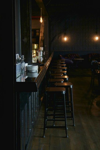 cafe Dark Cafe, Cafe Interiors, Black Interiors, Design Bar, Industrial Bar, Photography Food, Dark Interiors, Home Bar Decor, Bar Counter