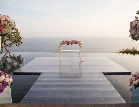 Destination Beauties Infinity Pool Wedding, Best Destination Wedding Locations, Destination Wedding Caribbean, Destination Wedding Decor, Pool Wedding, Mexico Destination Wedding, Wedding Altars, Dream Destination Wedding, Wedding Spot