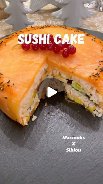 Marc Ferzli on Instagram: "This show-stopping Sushi Cake is super easy to make . Every bite is a mosaic of flavors and textures that is guaranteed to please your taste buds! 🍣 🦀 🐟 Ingredients: - 1 cup Cooked Sushi Rice - 300g @siblouseafood Smoked Salmon Slices - 250g @siblouseafood Crab Surimi Sticks, shredded - 200g @siblouseafood Smoked Salmon Loin, diced - 1 Avocado, Diced - 1 Mango, Diced For the crab: - 2 Tbsps @pleinsoleilfood Mayo - 1 Tbsp Soy Sauce - 1 Tsp Rice Vinegar - Juice of Half a Lemon - 1 Tsp Sriracha, Optional #sushi #salmon #crab" Sushi Cake Recipe, Mosaic Sushi, Smoked Salmon Sushi, Cooked Sushi, Birthday Cake Video, Sushi Salmon, Sushi Recipes Homemade, Sushi Bake, Sushi Cake