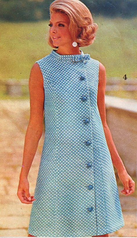 Dana Cooper Bermuda | Vintage Inspiration, Style, Inspiration, outfit, color, vintage, Palm Springs, Bermuda, beauty, natural, outdoors Spiegel Catalog, 60’s Fashion, 1960’s Fashion, 1960s Dresses, 1960 Fashion, Dress Batik, 60s 70s Fashion, Fashion 1960s, Fashion Silhouette