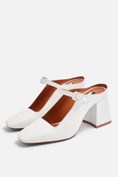 Topshop GRENADINE White Square Mules Summer Shoes Trends, Chanel Mules, White Espadrilles, Wedding Shoes Comfortable, Sporty Sandal, Summer Shoe, Shoe Trends, Trending Sandals, Trending Sneakers