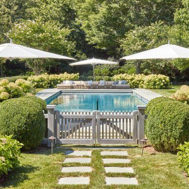 Simple Backyard Pool, Pool Hardscape, Pool Fence Ideas, Pool Goals, Small Pool Ideas, Hollander Design, Country Pool, Chic Backyard, Backyard Pool Design