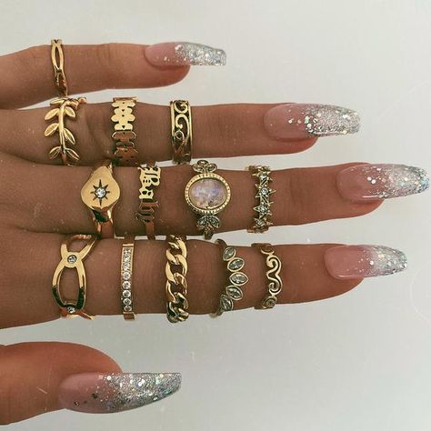 Lots Of Rings Aesthetic, Lots Of Rings, Nail Rings, Rings Aesthetic, Baby Rings, Nail Ring, Pretty Acrylic Nails, Best Acrylic Nails, Cartier Love Bracelet