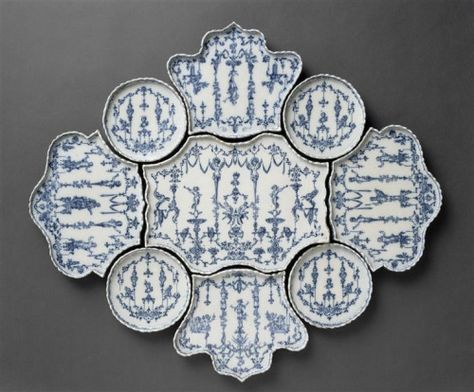 DesimoneWayland Blue And White Plates, Ivy House, Blue White Decor, Table Service, Beautiful Table Settings, White Dishes, Blue And White China, White Plates, Blue Willow