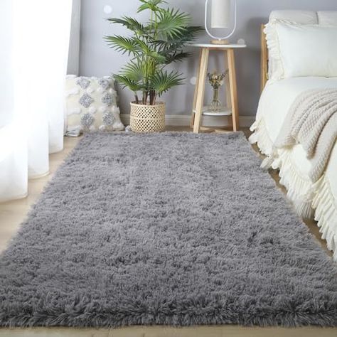 Bedroom Rug Dark, Soft Rugs Bedroom, Cozy Area, Shaggy Carpet, Area Rugs For Bedroom, Different House Styles, Gray Area Rugs, Fuzzy Rug, Fluffy Rugs