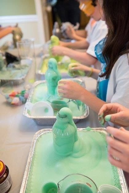 Stem Birthday Party Activities, Stem Party Ideas, Engineering Birthday Party Ideas, Mad Scientist Party Experiments, Mad Scientist Day At School, Chemistry Birthday Party, Stem Birthday Party Ideas, Science Experiment Birthday Party, Birthday Party Stations