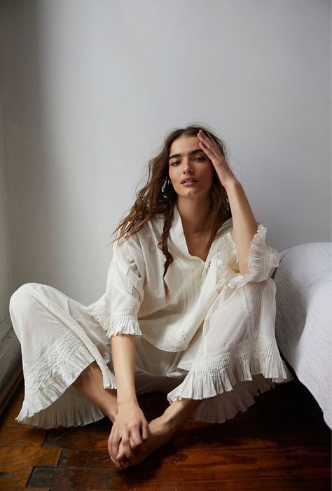 Loungewear Photoshoot, Lounge Looks, Matching Robes, Night Dress For Women, La Girl, Sleep Shirt, Three Quarter Sleeves, Quarter Sleeve, Fancy Dress