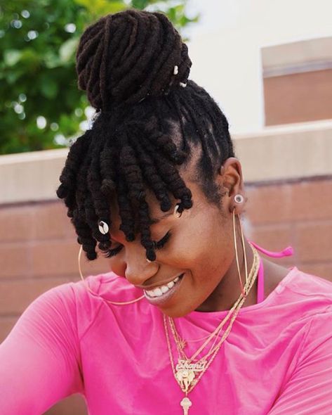 Short Dreadlocks Styles, Dreads Styles For Women, Beautiful Dreadlocks, Short Locs Hairstyles, Faux Locs Hairstyles, Dreadlock Style, Dreadlock Styles, Dreads Styles, Hair Twist Styles