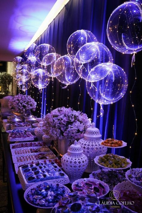 15 Party Ideas Quinceanera, Party Tips And Tricks, Sweet Sixteen Party Themes, Sweet 16 Party Planning, Purple Sweet 16, Sweet 16 Party Themes, Lila Party, Bobo Balloons, Sweet 15 Party Ideas Quinceanera