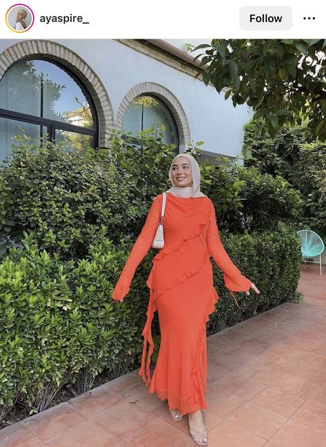 Modest Long Dresses Hijab Styles, Hijab Modest Dress, Simple Dresses For Hijab, Orange Abaya Outfit, Modest Birthday Dress, Summer Dresses Modest, Orange Dress Hijab, Modest Summer Dress, Orange Abaya