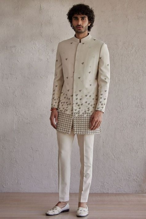 Indowestern Outfits For Men Wedding, Men Indowestern Wear, Latest Indowestern Outfits For Men, Indowestern Men, Western Outfit Men, Indian Styling, Indowestern Outfits For Men, Indo Western Outfits For Men, Indowestern Outfits