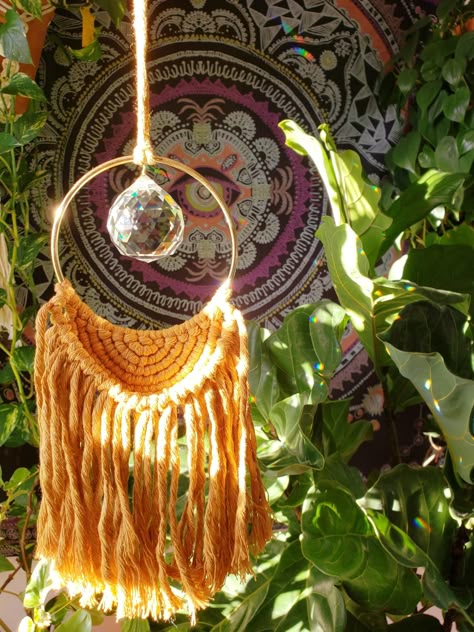 Boho Window, Wall Charm, Circular Weaving, Suncatcher Diy, Copper Diy, Handmade Dreamcatcher, Macrame Hanger, Macrame Patterns Tutorials, Boho Macrame