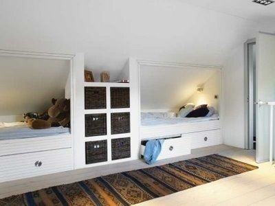 Bed under eaves with storage Attic Decor, Sleeping Nook, Attic Bedroom Designs, Bunk Beds Built In, Angled Ceilings, Built In Bed, Bunk Rooms, Attic Design, Attic Bedrooms