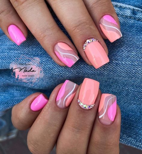 Pink And Coral Nails, Coral Nails With Design, Anime Vibe, Coral Nails, Gel Nail Art Designs, Fancy Nails Designs, Stylish Nails Designs, Summery Nails, Cute Gel Nails