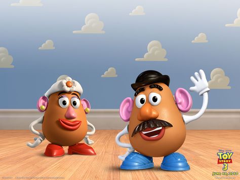 wp1_potatoheads_ts3_1600x1200 Mr Potato Head Costume, Toy Story Potato, Toy Story Tattoo, Toy Story Crafts, Toy Story Halloween, Mrs Potato Head, Trendy Toys, Toy Story Characters, Mr Potato Head