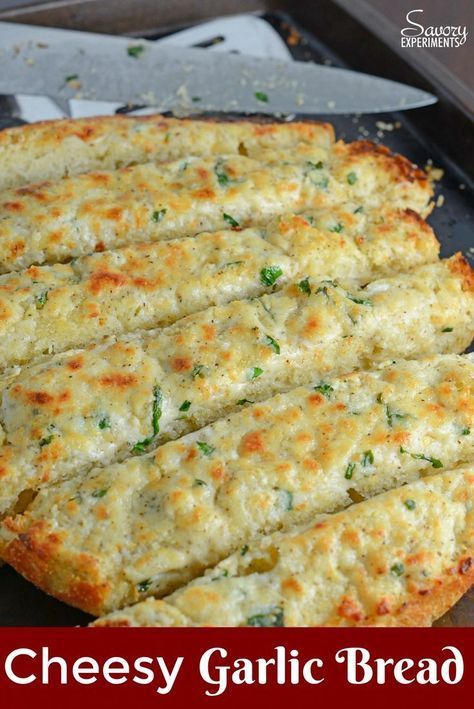 The Best Garlic Bread, Best Garlic Bread, Desserts Keto, Garlic Cheese Bread, Bread Cheese, Garlic Bread Recipe, Cheesy Garlic Bread, Cheesy Bread, Cheese Bread