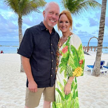 ree drummond ladd drummond mexico vacation Ladd Drummond, Pioneer Women Cooks, University Of South Dakota, Pioneer Woman Recipes, Ree Drummond, Beach Quotes, Mexico Vacation, Cooking Show, Fitness Planner