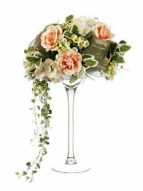 Blomme Rangskikkings, Tea Decorations, Rose Display, Tall Flower Arrangements, Cream Hydrangea, Hydrangea Arrangement, Hydrangea Arrangements, Flowers For Sale, Coral Rose